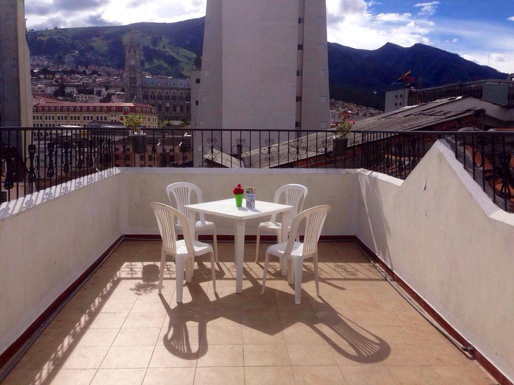 Guesthouse Nelson Quito Exterior photo